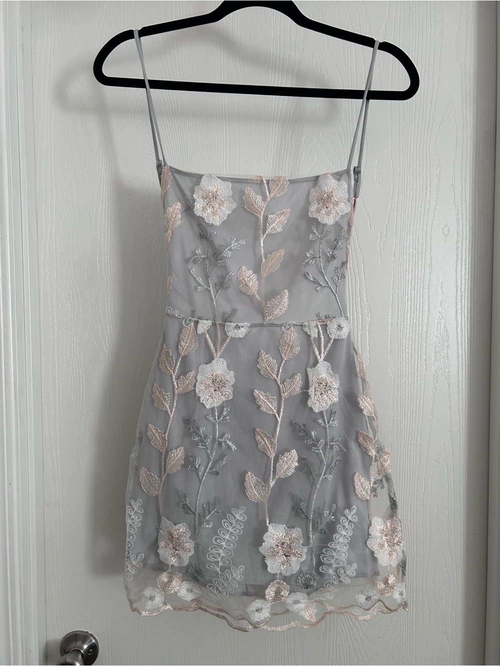 Lucy in the Sky 3D strappy dress XS